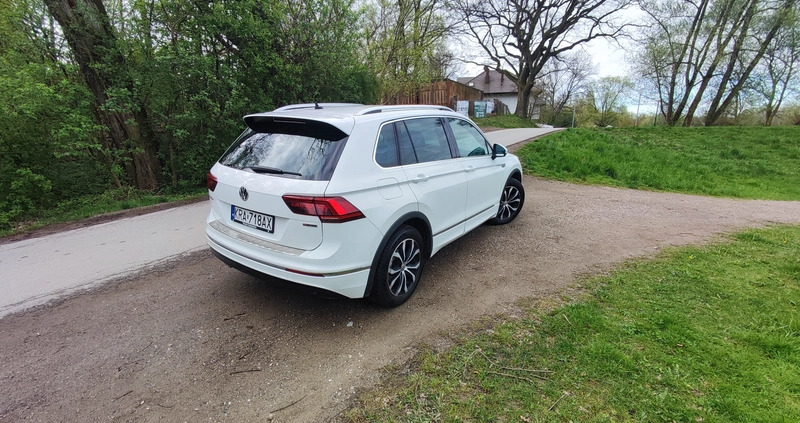 Volkswagen Tiguan cena 108900 przebieg: 180000, rok produkcji 2019 z Kraków małe 379